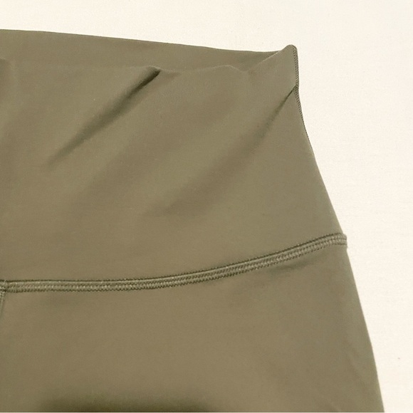 Lululemon Womens Green Crop Pant Leggings Missing Size - Picture 15 of 15